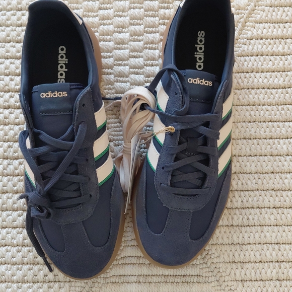 Adidas Navy Sneakers with White and Green Accents Size 10.5W - Picture 5 of 5